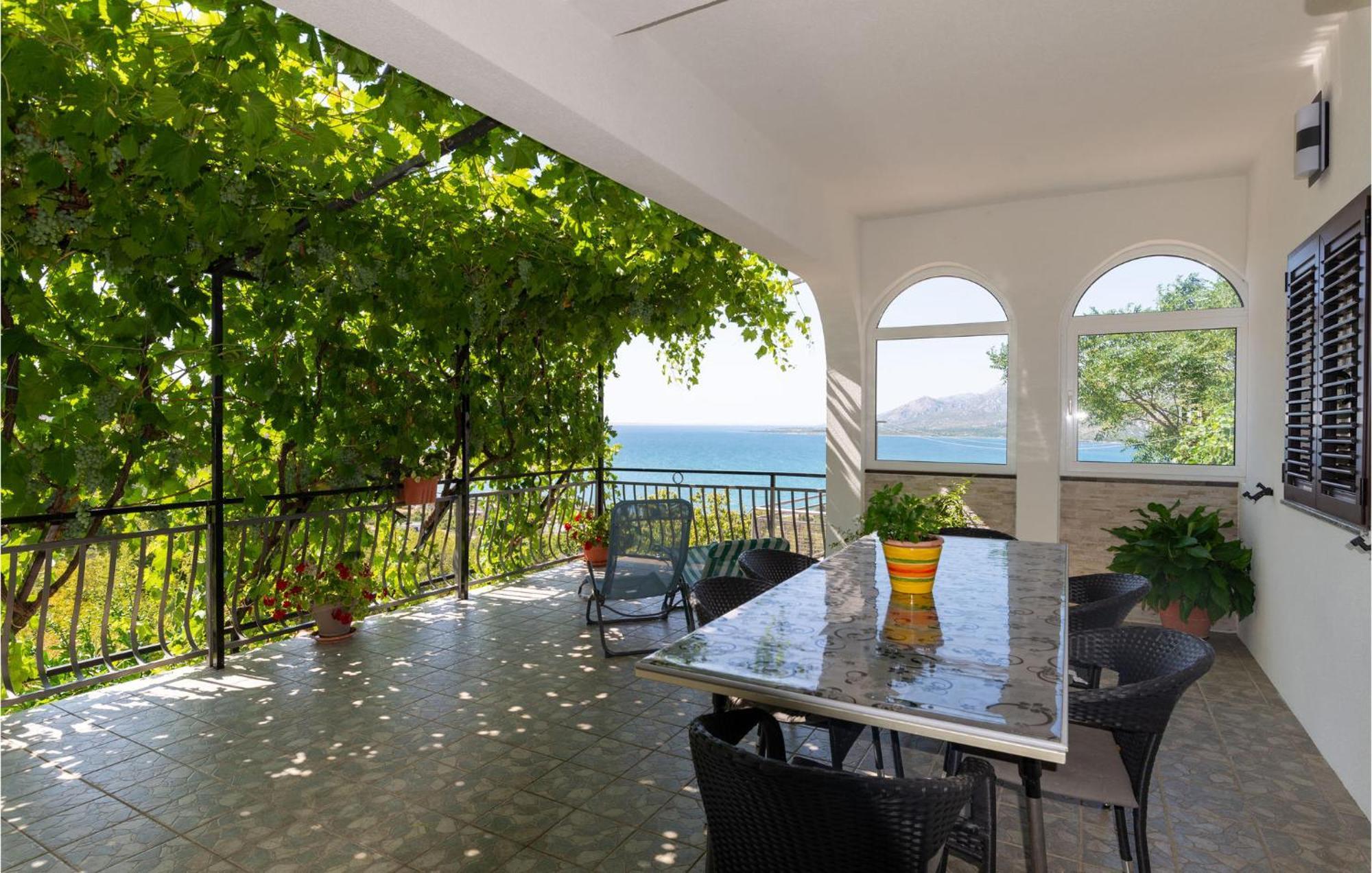 Lovely Apartment In Rovanjska With House Sea View Luaran gambar