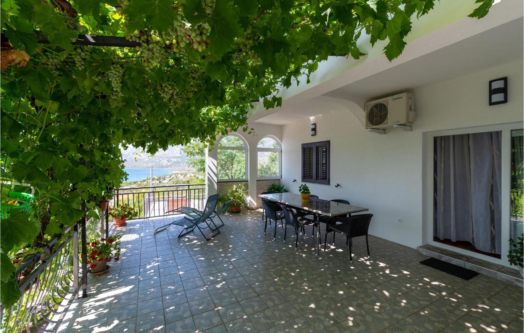 Lovely Apartment In Rovanjska With House Sea View Luaran gambar